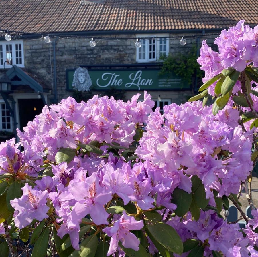 The Lion At West Pennard Hotel Exterior photo